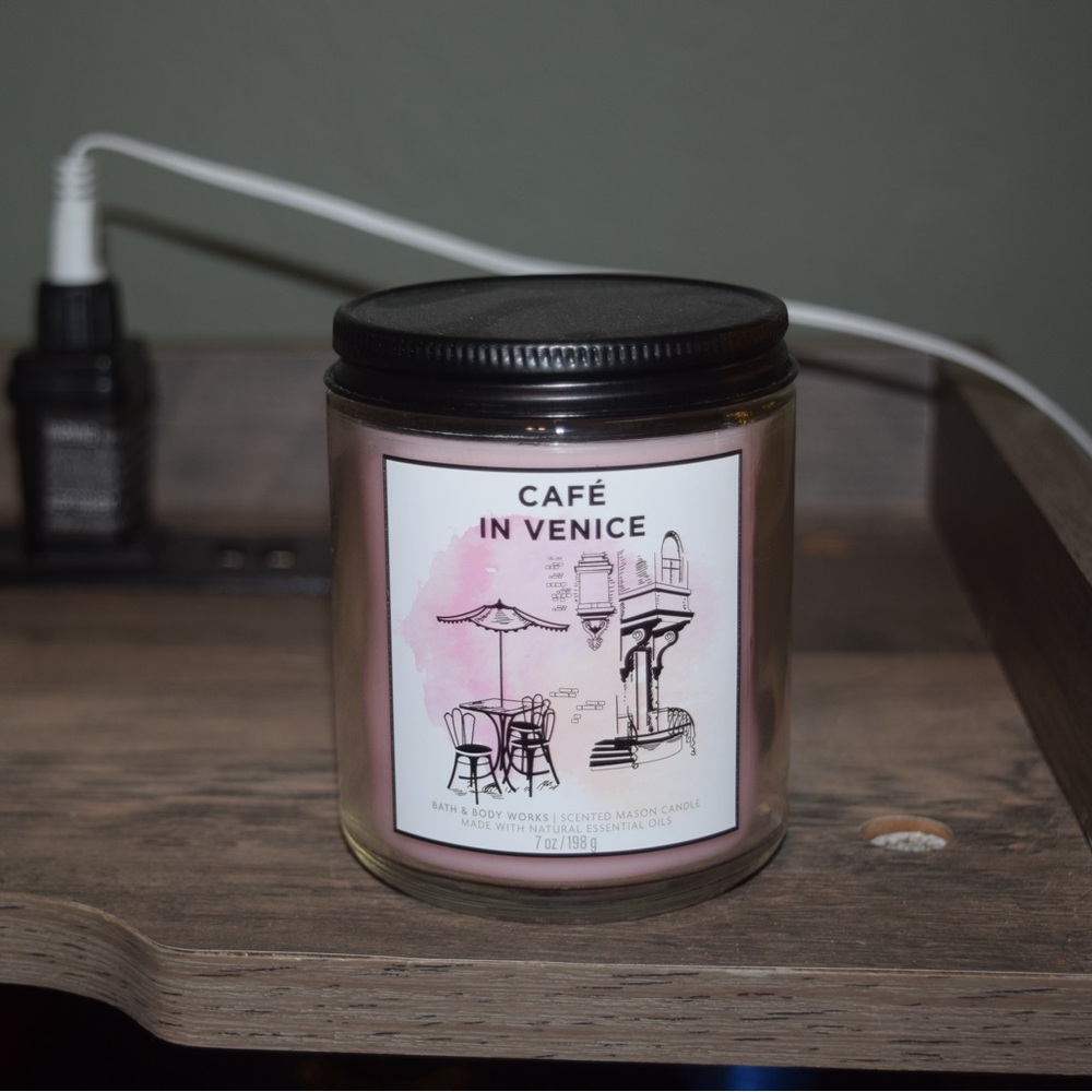 Cafe in Venice Bath & Body Works Single Wick Candle